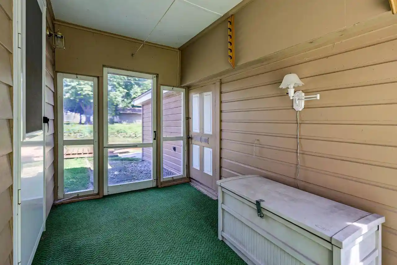 Photo 3 of Single family home for sale at 2068 S Point Comfort Rd, Oshkosh, WI 54902 | MLS# 50331910 | Listing updated on 2026-09-23
