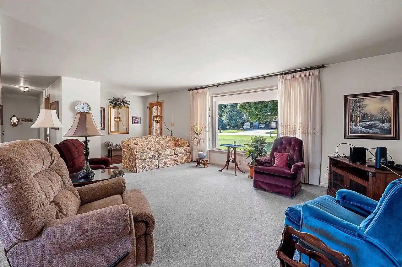 Photo 3 of Single family home for sale at 161 Parkside Ct, Green Bay, WI 54313 | MLS# 50331894 | Listing updated on 2026-09-22