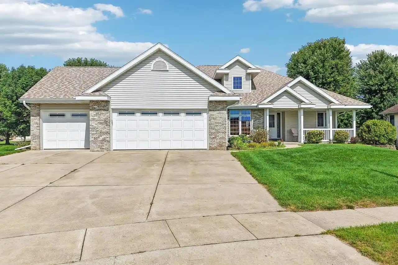 Photo 1 of Single family home for sale at 2016 Tumbleweed Dr, Prairie Du Sac, WI 53578 | MLS# 2031664 | Listing updated on 2026-09-14