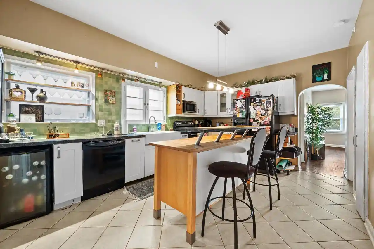 Photo 3 of Multi family home for sale at 2962 N Pierce St, Milwaukee, WI 53212 | MLS# 1978514 | Listing updated on 2026-09-15