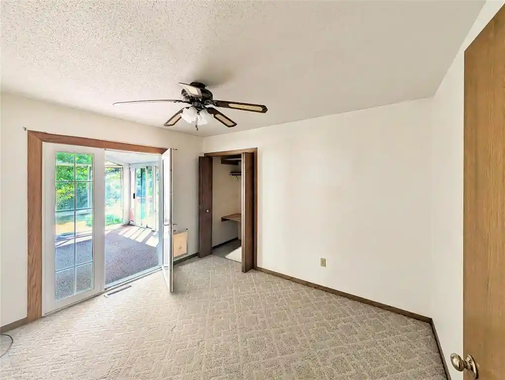Photo 4 of Single family home for sale at 911 Grant St, Spooner, WI 54801 | MLS# 1604257 | Listing updated on 2026-09-10