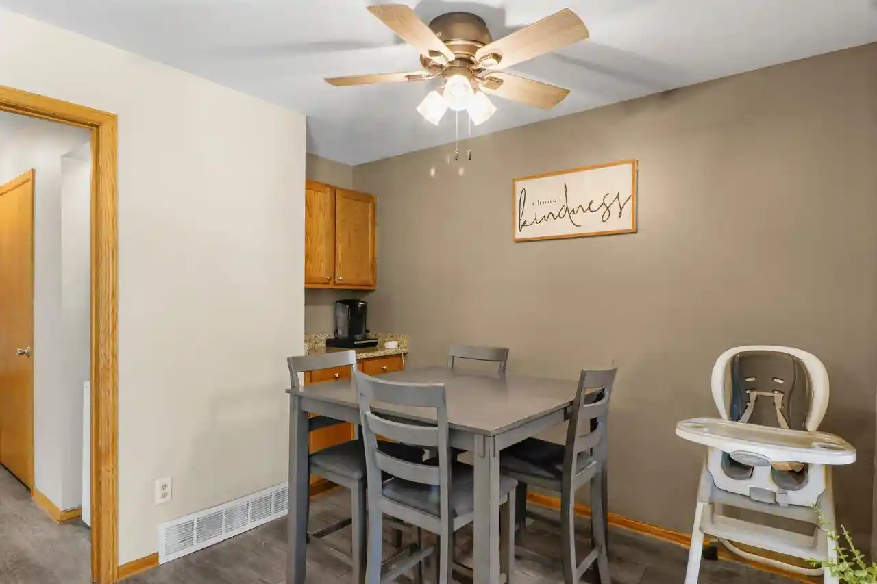 Photo 3 of Condo for sale at 916 Acewood Blvd, Madison, WI 53714 | MLS# 2031673 | Listing updated on 2026-09-11