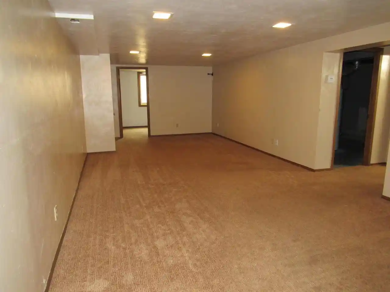 Photo 4 of Single family home for sale at 2781 Tulip Ct, Green Bay, WI 54313 | MLS# 50331933 | Listing updated on 2026-09-16