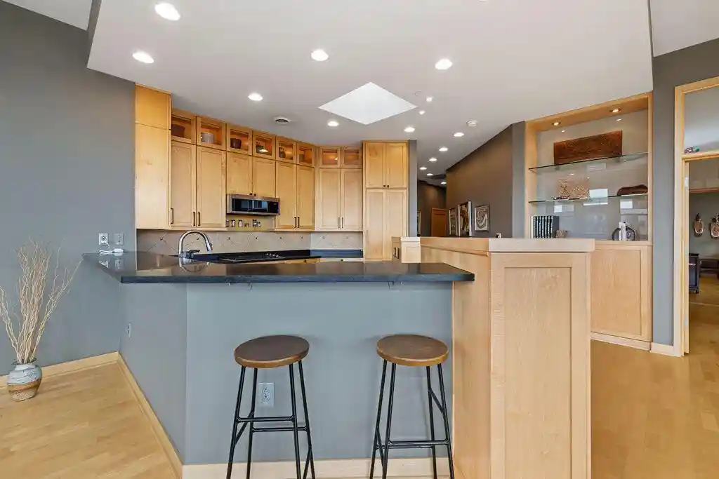 Photo 3 of Condo for sale at 1325 N Van Buren St #601, Milwaukee, WI 53202 | MLS# 1978528 | Listing updated on 2026-09-10