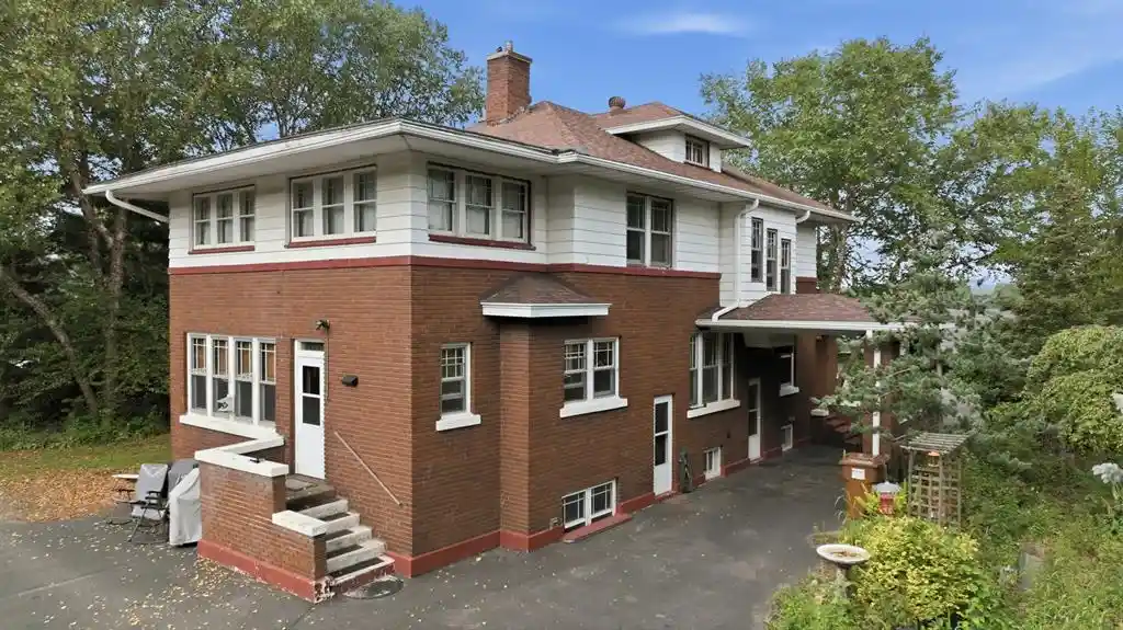 Photo 1 of Single family home for sale at 215 W Prospect St, Durand, WI 54736 | MLS# 1604708 | Listing updated on 2026-08-31