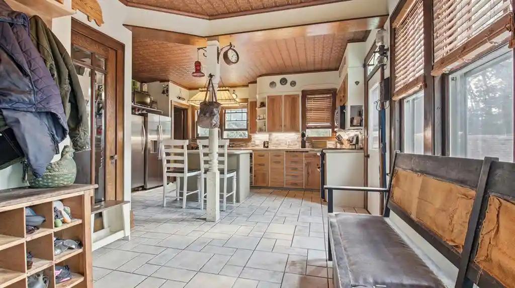 Photo 3 of Single family home for sale at 215 W Prospect St, Durand, WI 54736 | MLS# 1604708 | Listing updated on 2026-08-31