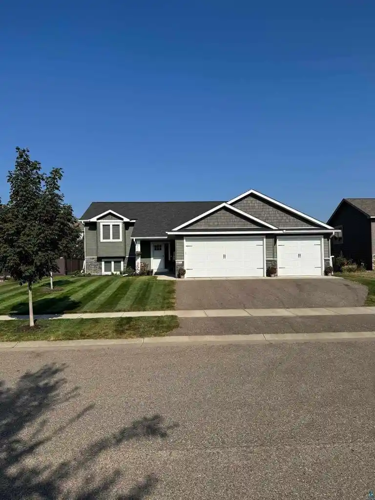 Photo 1 of Single family home for sale at 3177 Kingston Rd, River Falls, WI 54022 | MLS# 6127691 | Listing updated on 2026-09-09