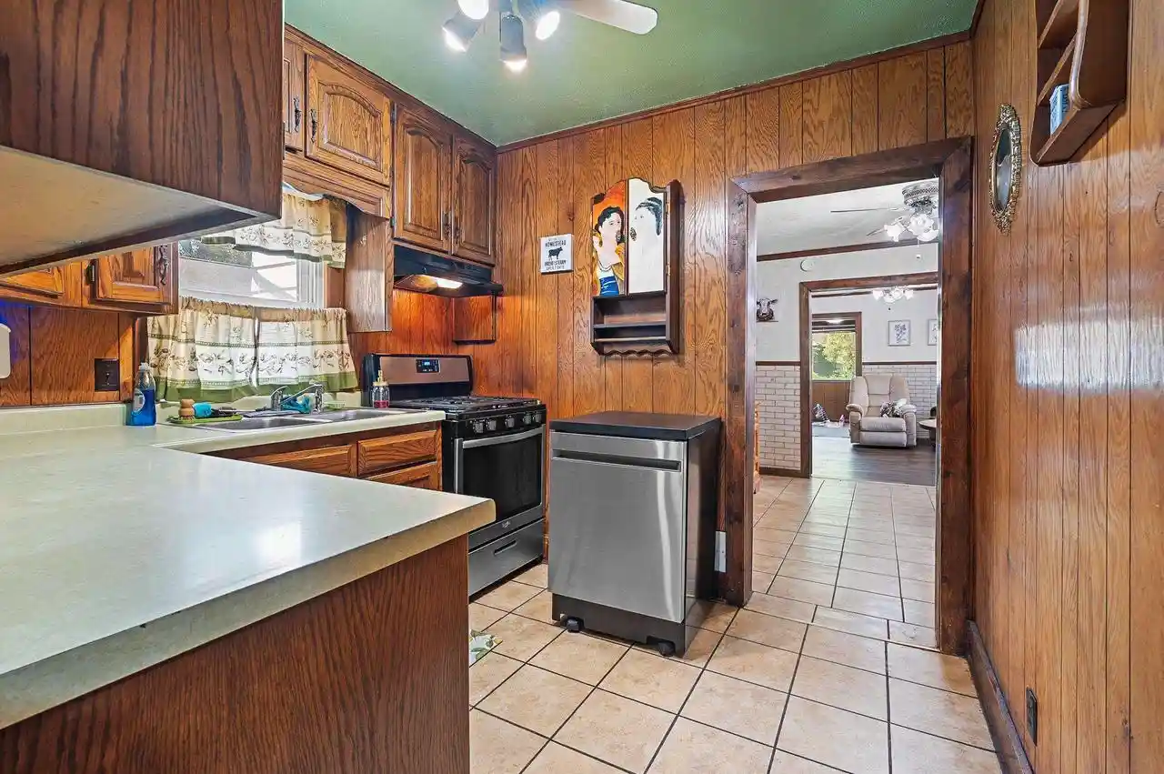 Photo 3 of Single family home for sale at 420 Northern Ave, Green Bay, WI 54303 | MLS# 50331928 | Listing updated on 2026-09-22