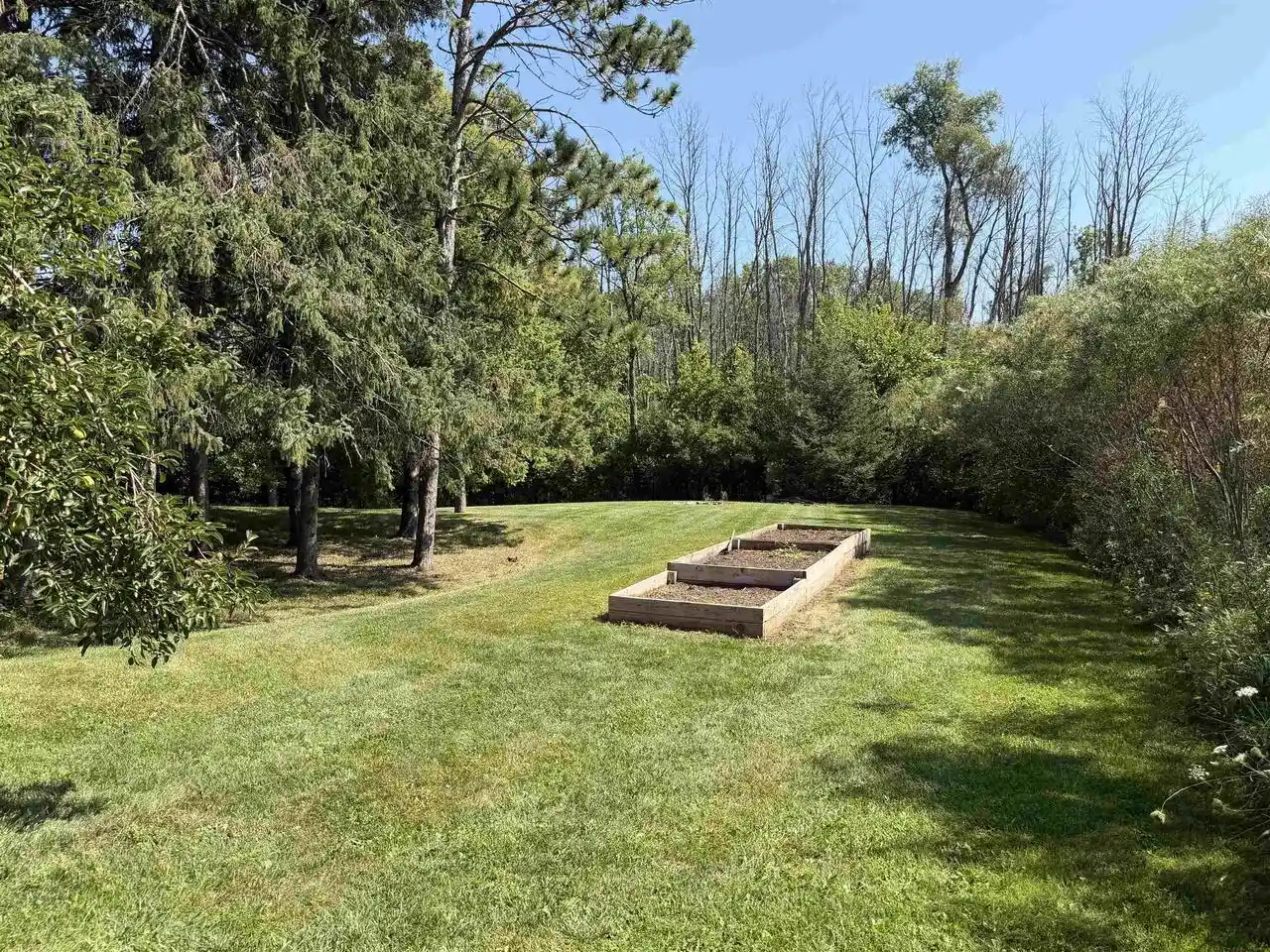 Photo 3 of Single family home for sale at W9150 Forevergreen Ct, Hortonville, WI 54944 | MLS# 50331889 | Listing updated on 2026-09-14