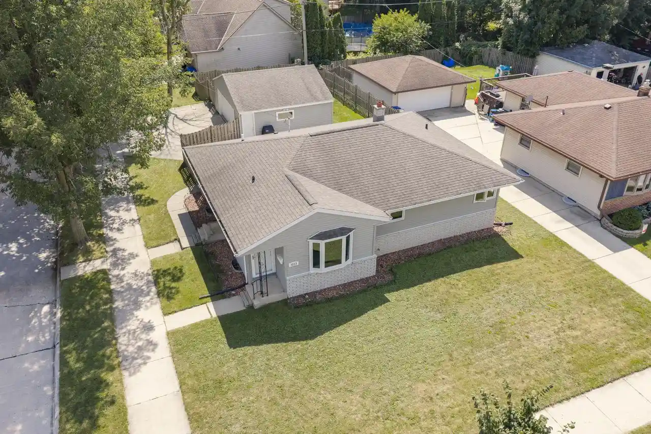 Photo 1 of Single family home for sale at 3233 E Henry Ave, Cudahy, WI 53110 | MLS# 1978547 | Listing updated on 2026-09-08