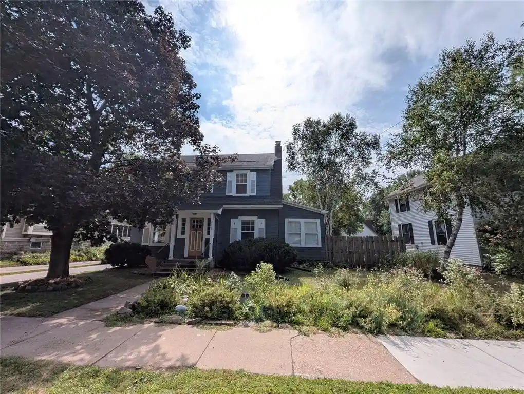 Photo 1 of Single family home for sale at 411 Jefferson St, Eau Claire, WI 54701 | MLS# 1604679 | Listing updated on 2026-09-03