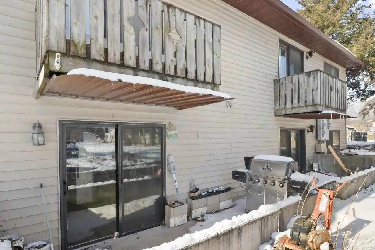 Photo 3 of Multi family home for sale at 410 Pearl St, Poynette, WI 53955 | MLS# 2031694 | Listing updated on 2026-09-29