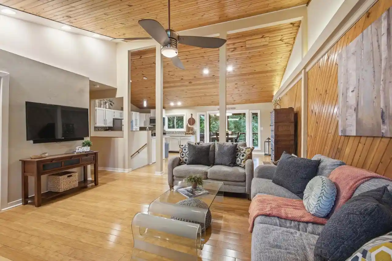 Photo 3 of Single family home for sale at S1398 W Redstone Dr, La Valle, WI 53941 | MLS# 2031692 | Listing updated on 2026-09-18