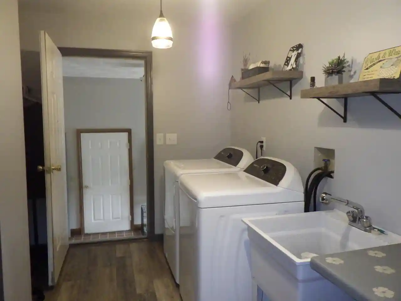 Photo 3 of Single family home for sale at E10240 Behnke Rd, Clintonville, WI 54929 | MLS# 50331937 | Listing updated on 2026-09-14