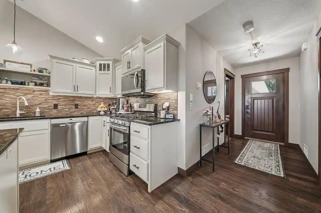Photo 3 of Single family home for sale at 460 Clb View Ln, Altoona, WI 54720 | MLS# 1604700 | Listing updated on 2026-10-06