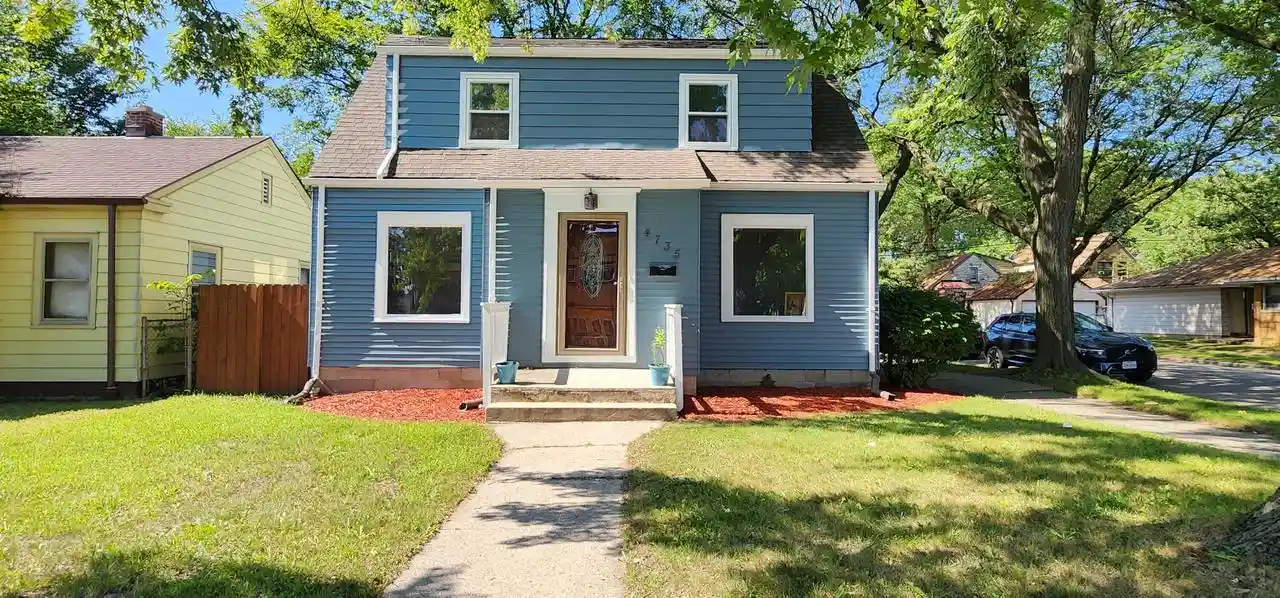 Photo 1 of Single family home for sale at 4735 W Fon Du Lac Ave, Milwaukee, WI 53216 | MLS# 1978571 | Listing updated on 2026-09-09