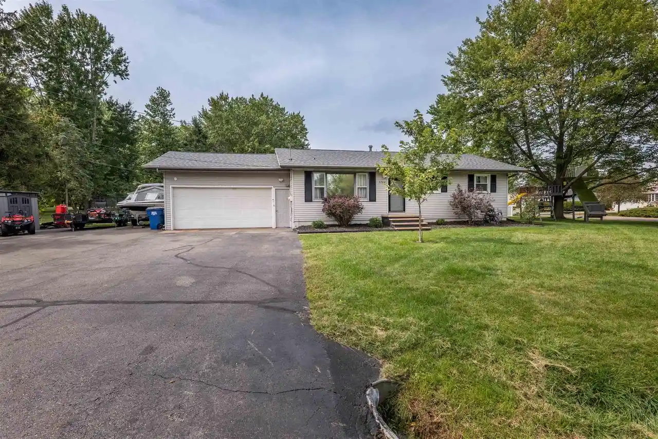 Photo 1 of Single family home for sale at 226968 Bob O Link Ave, Rib Mountain, WI 54401 | MLS# 22604285 | Listing updated on 2026-09-09