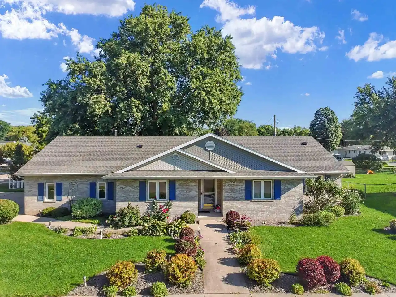 Photo 1 of Single family home for sale at 805 Hawthorne Ave, Janesville, WI 53545 | MLS# 2031708 | Listing updated on 2026-08-31