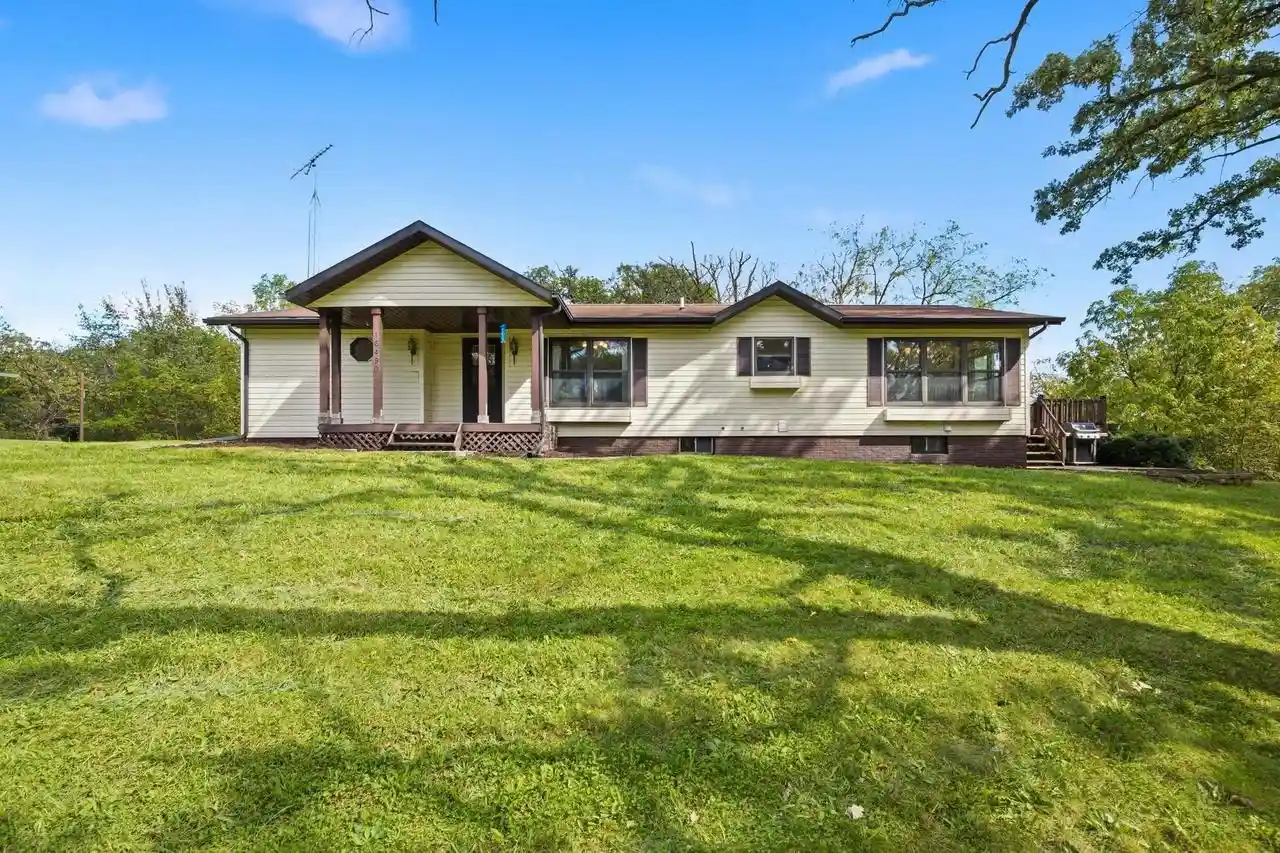 Photo 1 of Single family home for sale at 16490 Deery Rd, Mineral Point, WI 53565 | MLS# 2031711 | Listing updated on 2026-09-26
