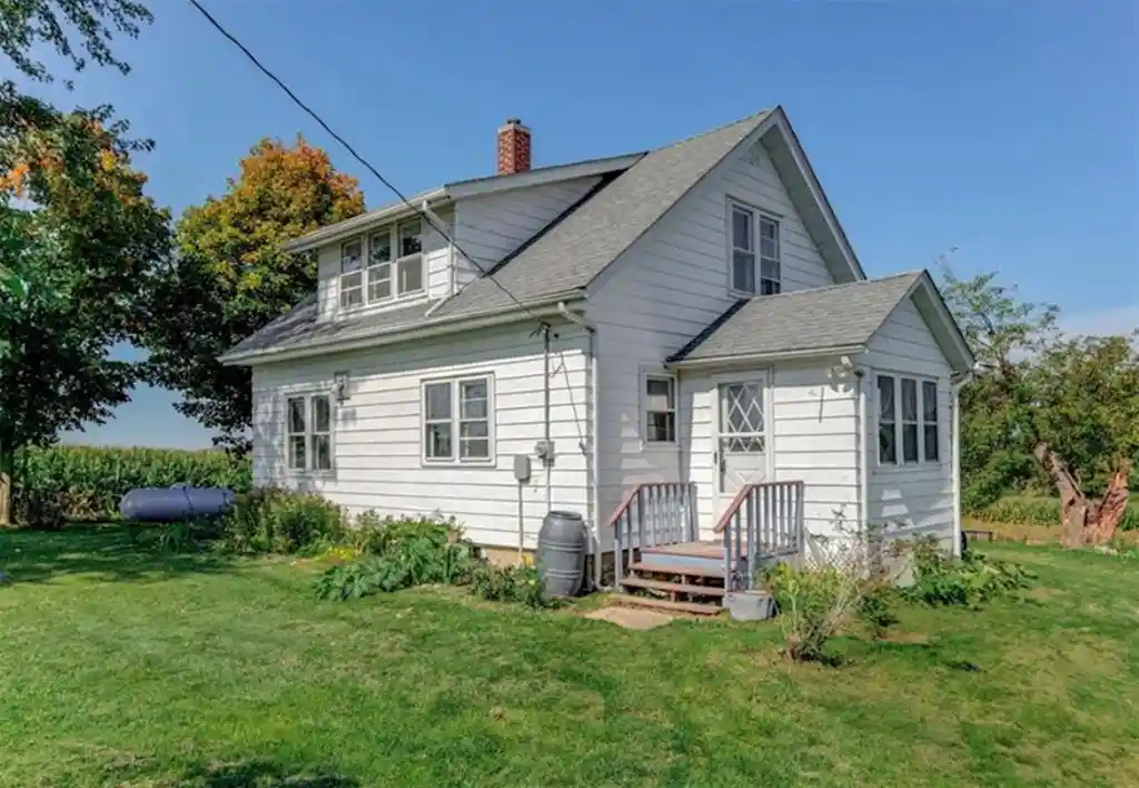 Photo 1 of Single family home for sale at W3290 County Rd G, Elmwood, WI 54740 | MLS# 1604698 | Listing updated on 2026-10-10