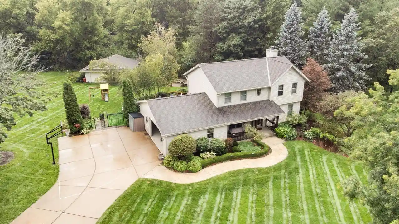 Photo 1 of Single family home for sale at W264n6615 Hillview Dr, Sussex, WI 53089 | MLS# 1978582 | Listing updated on 2026-09-08