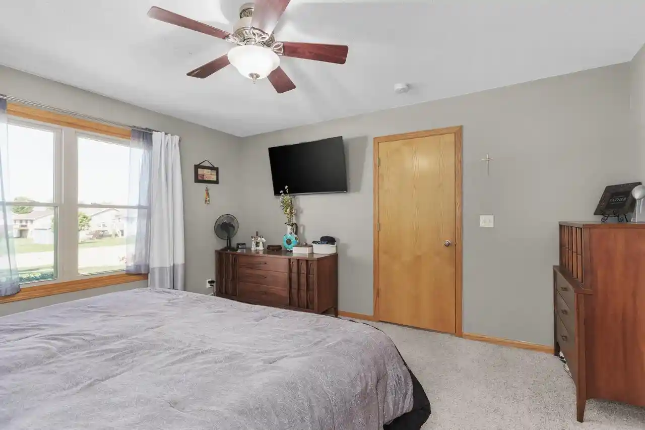 Photo 4 of Single family home for sale at 4562 Parkwood Dr, Milton, WI 53563 | MLS# 2031717 | Listing updated on 2026-09-15