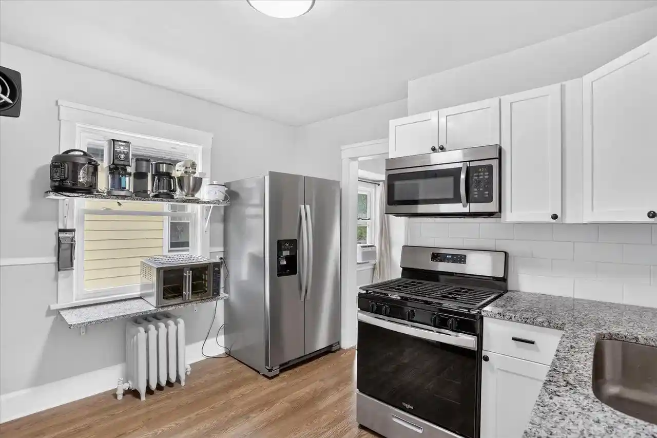 Photo 4 of Single family home for sale at 1729 Deane Blvd, Racine, WI 53405 | MLS# 1978592 | Listing updated on 2026-09-16