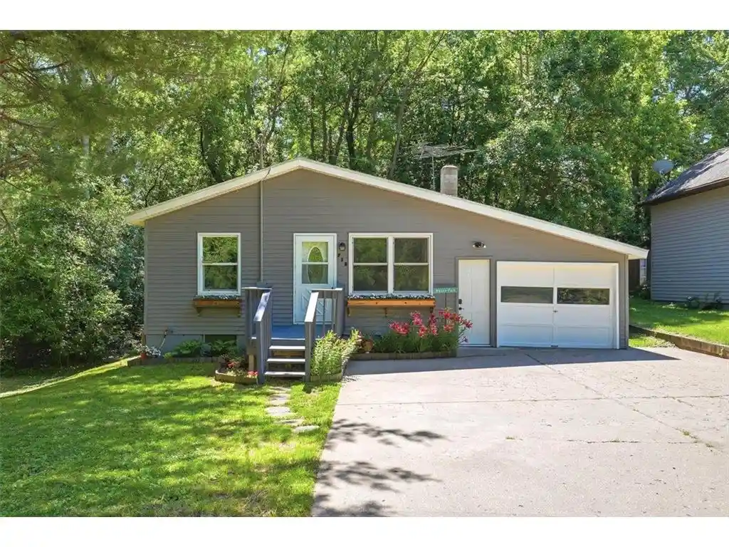Photo 1 of Single family home for sale at 718 Wisconsin Ave, Amery, WI 54001 | MLS# 7136297 | Listing updated on 2026-09-18
