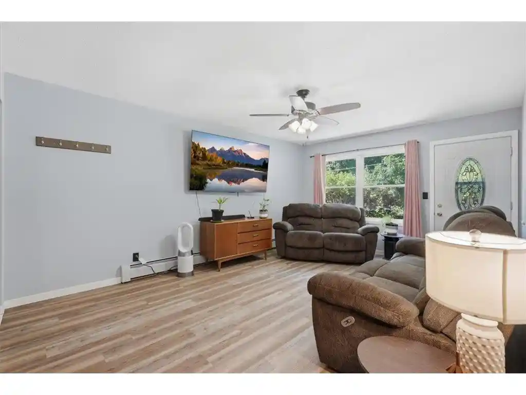 Photo 3 of Single family home for sale at 718 Wisconsin Ave, Amery, WI 54001 | MLS# 7136297 | Listing updated on 2026-09-18