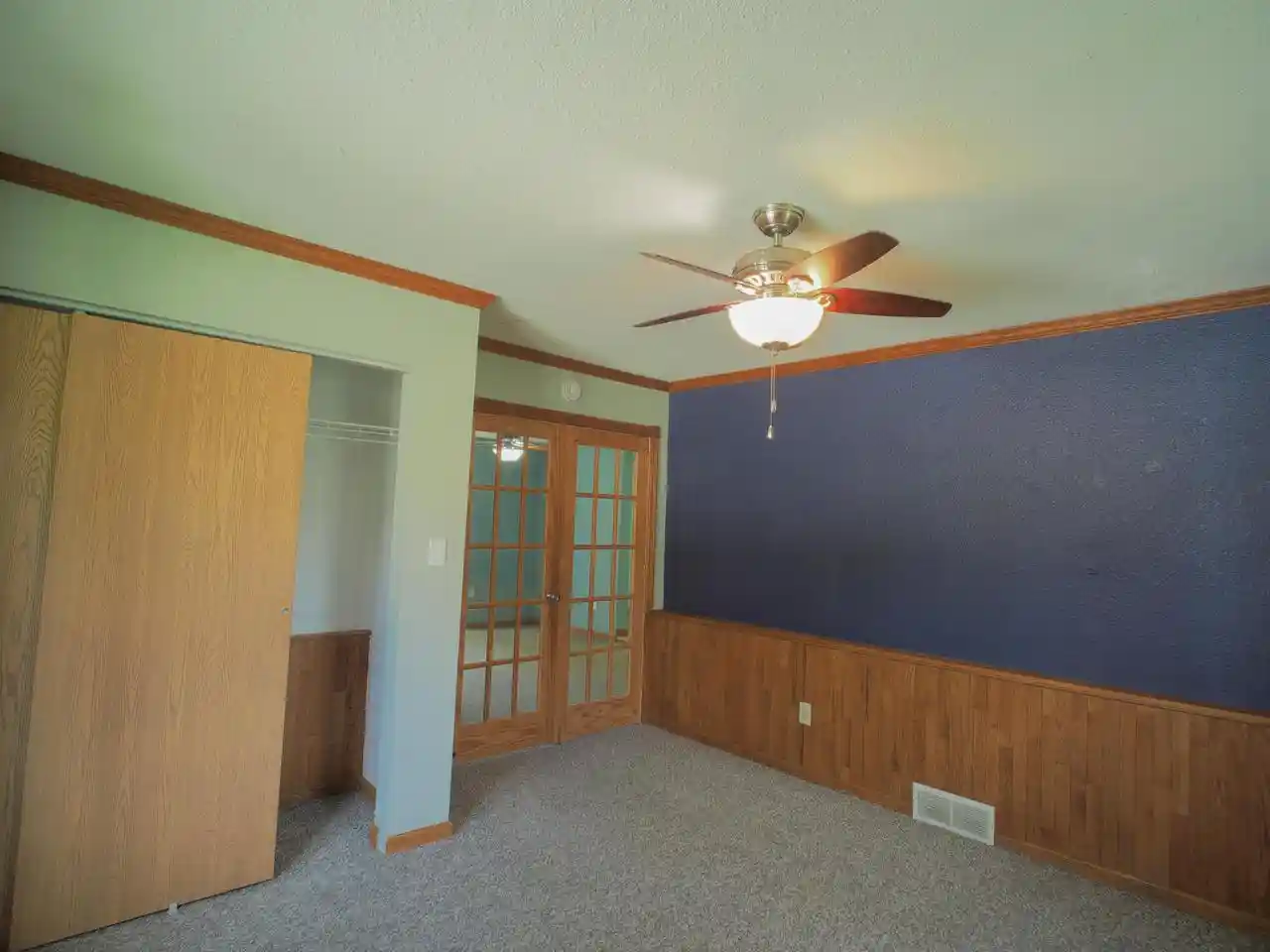 Photo 3 of Single family home for sale at 521 Humboldt St, Watertown, WI 53094 | MLS# 1978605 | Listing updated on 2026-09-19