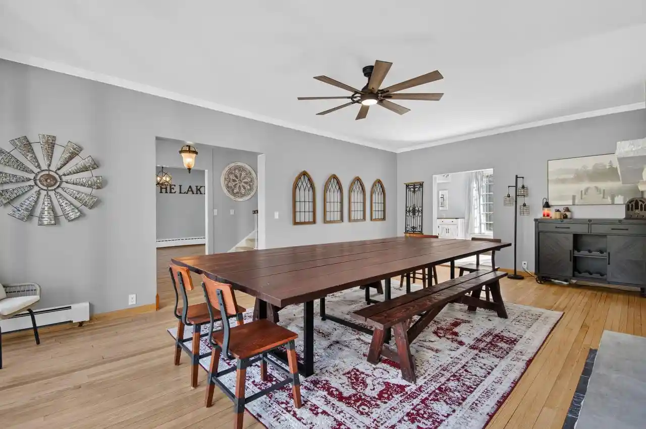 Photo 3 of Single family home for sale at 115 S Lakeshore Dr, Kenosha, WI 53403 | MLS# 1978612 | Listing updated on 2026-09-22