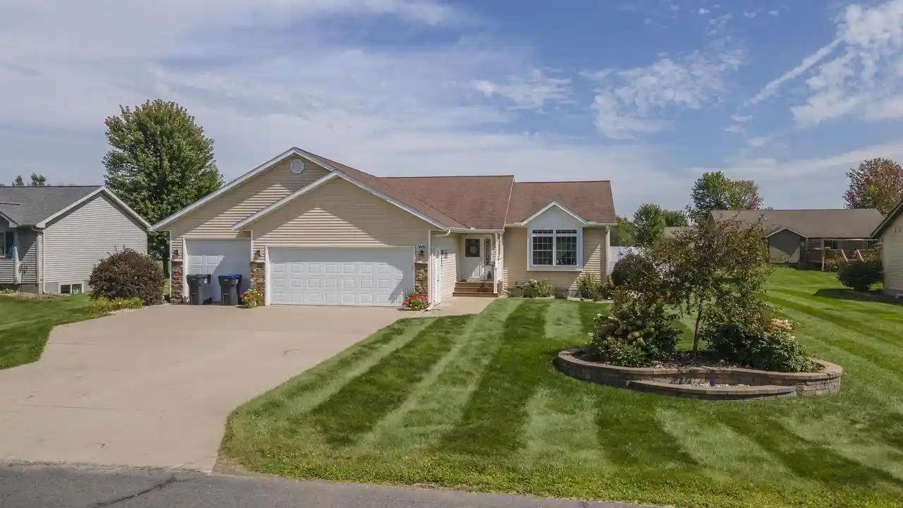 Photo 1 of Single family home for sale at 3640 Cleveland Ave, Plover, WI 54467 | MLS# 50331958 | Listing updated on 2026-09-23