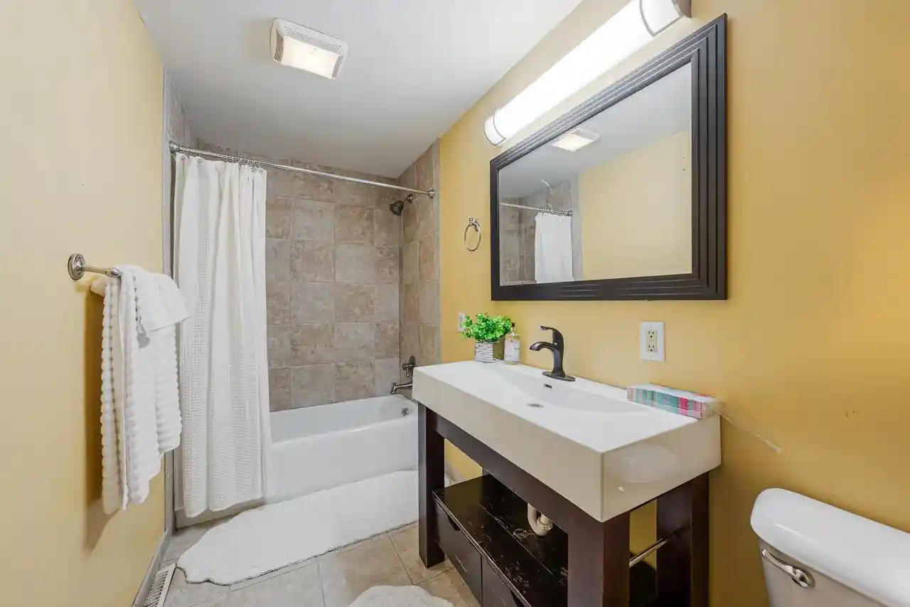 Photo 3 of Single family home for sale at 1381 Winnebago Ave, Oshkosh, WI 54901 | MLS# 50331962 | Listing updated on 2026-09-13
