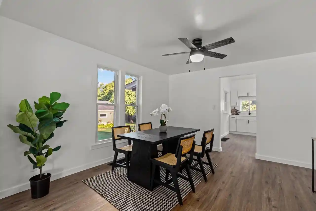 Photo 3 of Single family home for sale at 1532 W Bent Ave, Oshkosh, WI 54901 | MLS# 50331964 | Listing updated on 2026-09-23