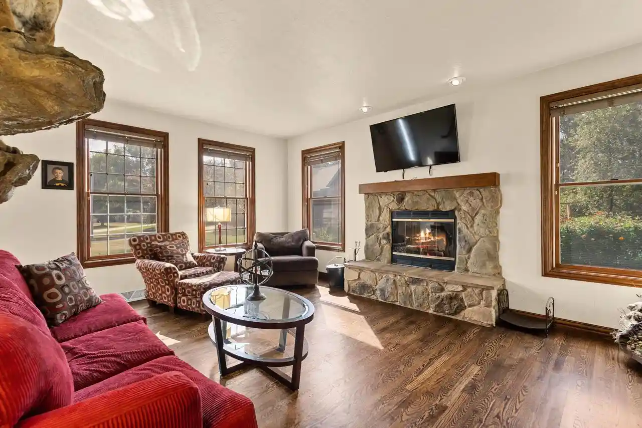 Photo 3 of Single family home for sale at 1890 Payton Ct, De Pere, WI 54115 | MLS# 50331955 | Listing updated on 2026-10-05