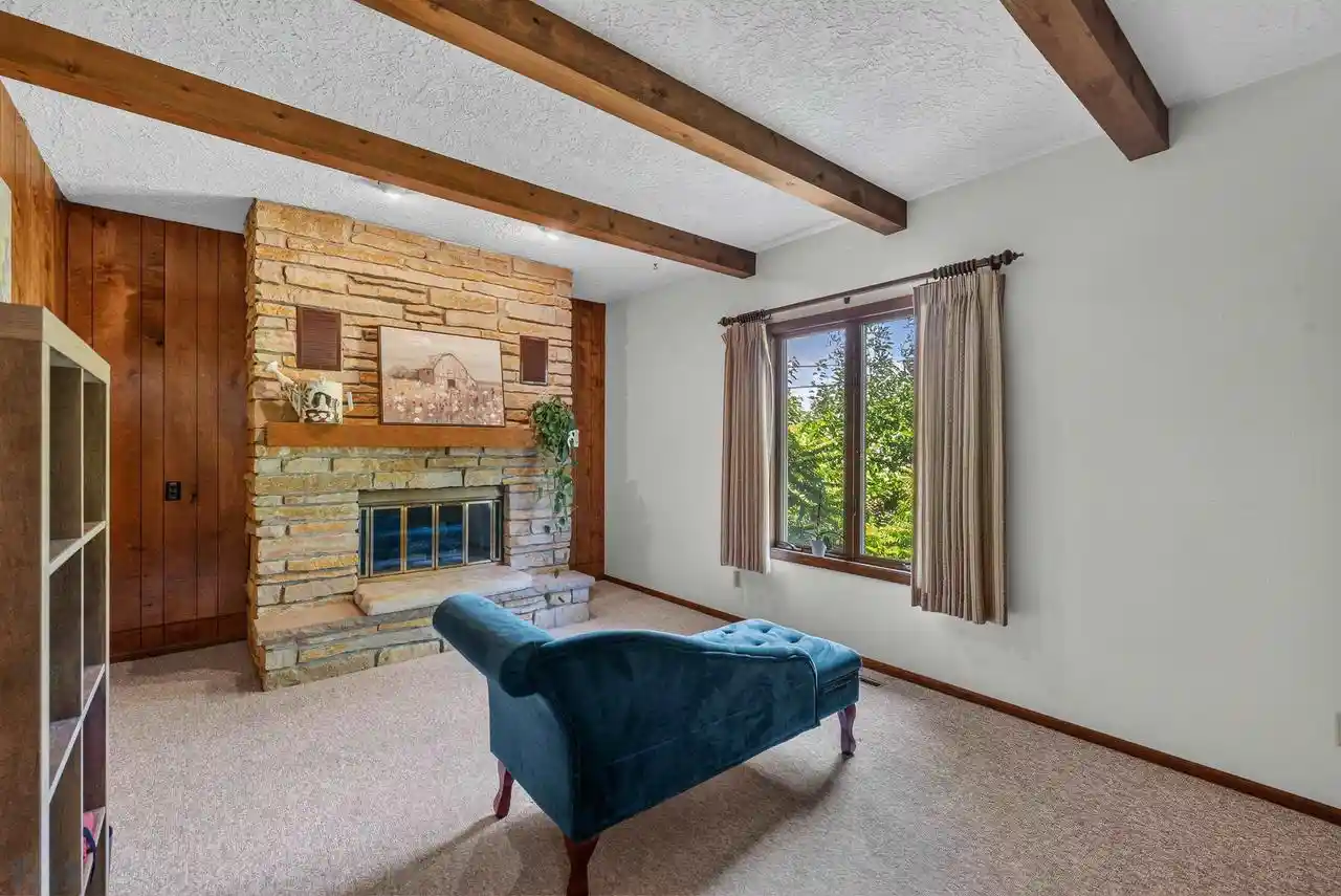 Photo 4 of Single family home for sale at 425 College Ct, Beaver Dam, WI 53916 | MLS# 50331969 | Listing updated on 2026-09-03
