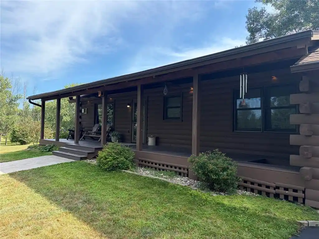Photo 2 of Single family home for sale at N7139 Elm Ct, Holmen, WI 54636 | MLS# 1604685 | Listing updated on 2026-09-16