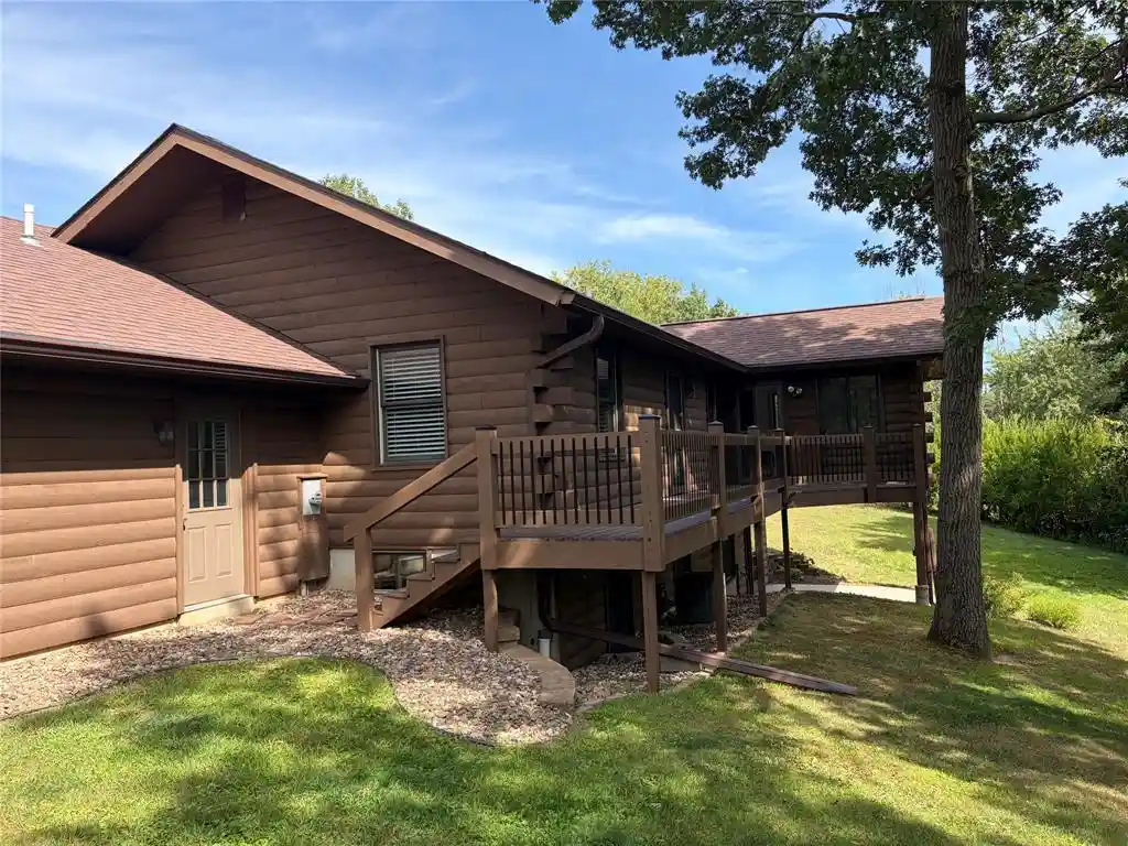 Photo 4 of Single family home for sale at N7139 Elm Ct, Holmen, WI 54636 | MLS# 1604685 | Listing updated on 2026-09-16