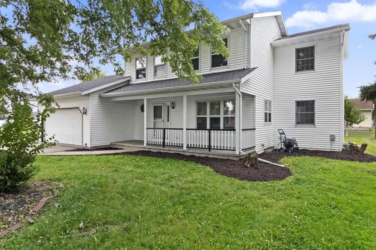 Photo 1 of Single family home for sale at 725 Harrison Ave, Omro, WI 54963 | MLS# 50331974 | Listing updated on 2026-09-23