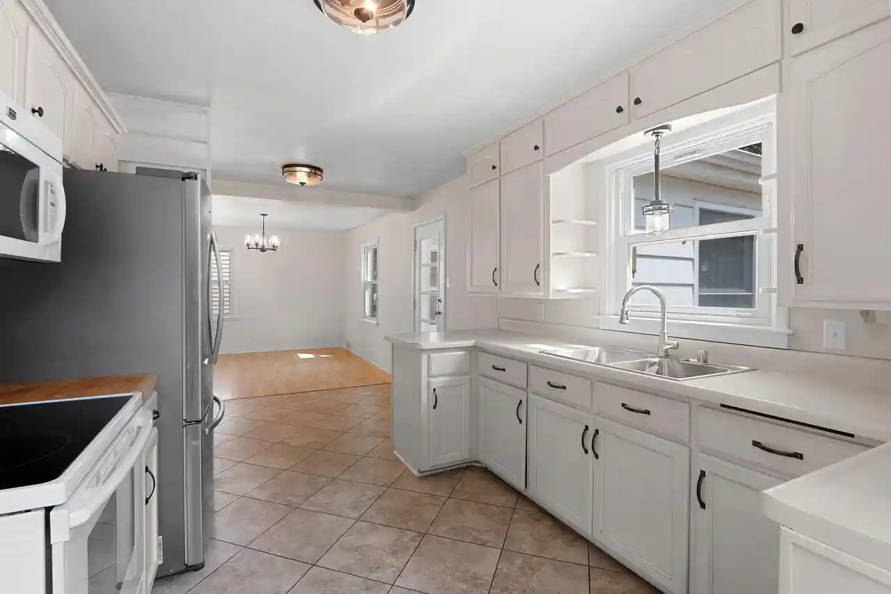 Photo 3 of Single family home for sale at 1139 14th Avenue, Green Bay, WI 54304 | MLS# 50331975 | Listing updated on 2026-09-03