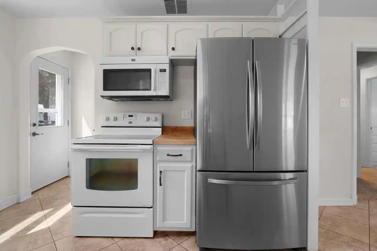 Photo 3 of Single family home for sale at 1139 14th Avenue, Green Bay, WI 54304 | MLS# 50331975 | Listing updated on 2026-09-03