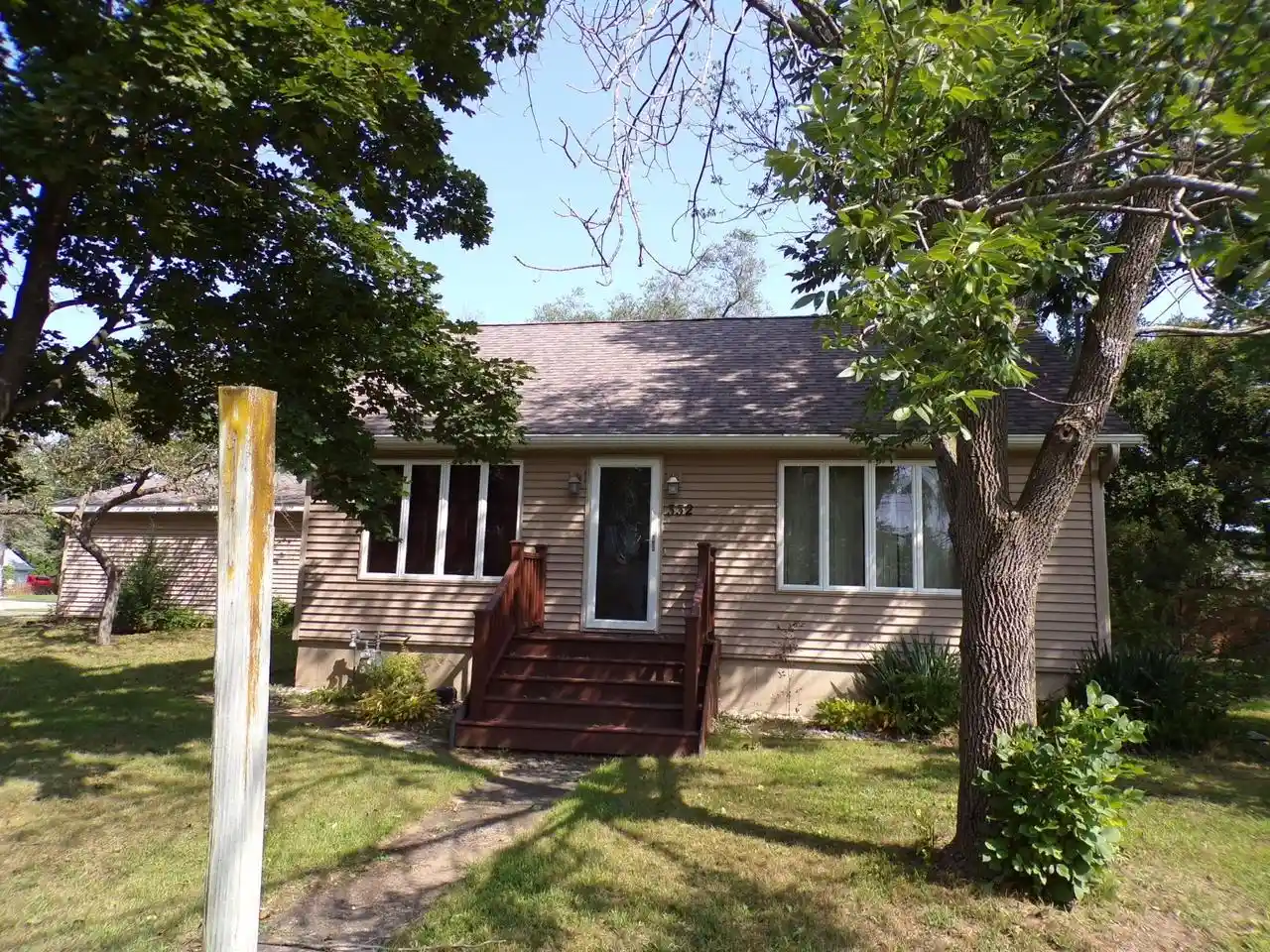 Photo 1 of Single family home for sale at 332 W Madison St, Wautoma, WI 54982 | MLS# 50331979 | Listing updated on 2026-09-14