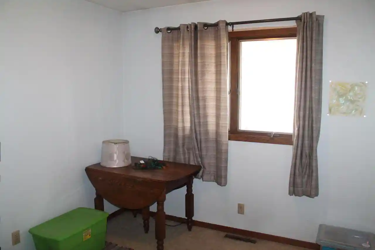 Photo 2 of Single family home for sale at 633 12th Avenue N, Onalaska, WI 54650 | MLS# 1978651 | Listing updated on 2026-09-17