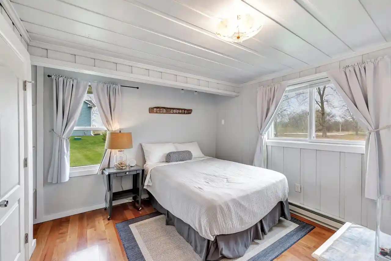 Photo 3 of Single family home for sale at 3904 Sand Bay Point Rd, Sturgeon Bay, WI 54235 | MLS# 50331986 | Listing updated on 2026-10-05