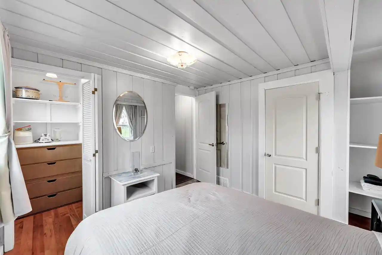 Photo 4 of Single family home for sale at 3904 Sand Bay Point Rd, Sturgeon Bay, WI 54235 | MLS# 50331986 | Listing updated on 2026-10-05