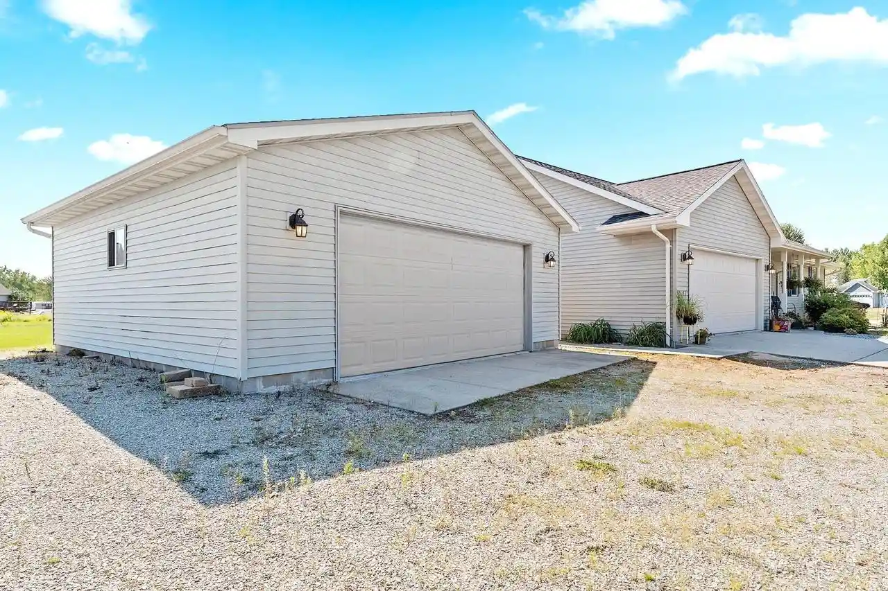 Photo 2 of Single family home for sale at 5056 Snapdragon Cir, Little Suamico, WI 54141 | MLS# 50331990 | Listing updated on 2026-09-07