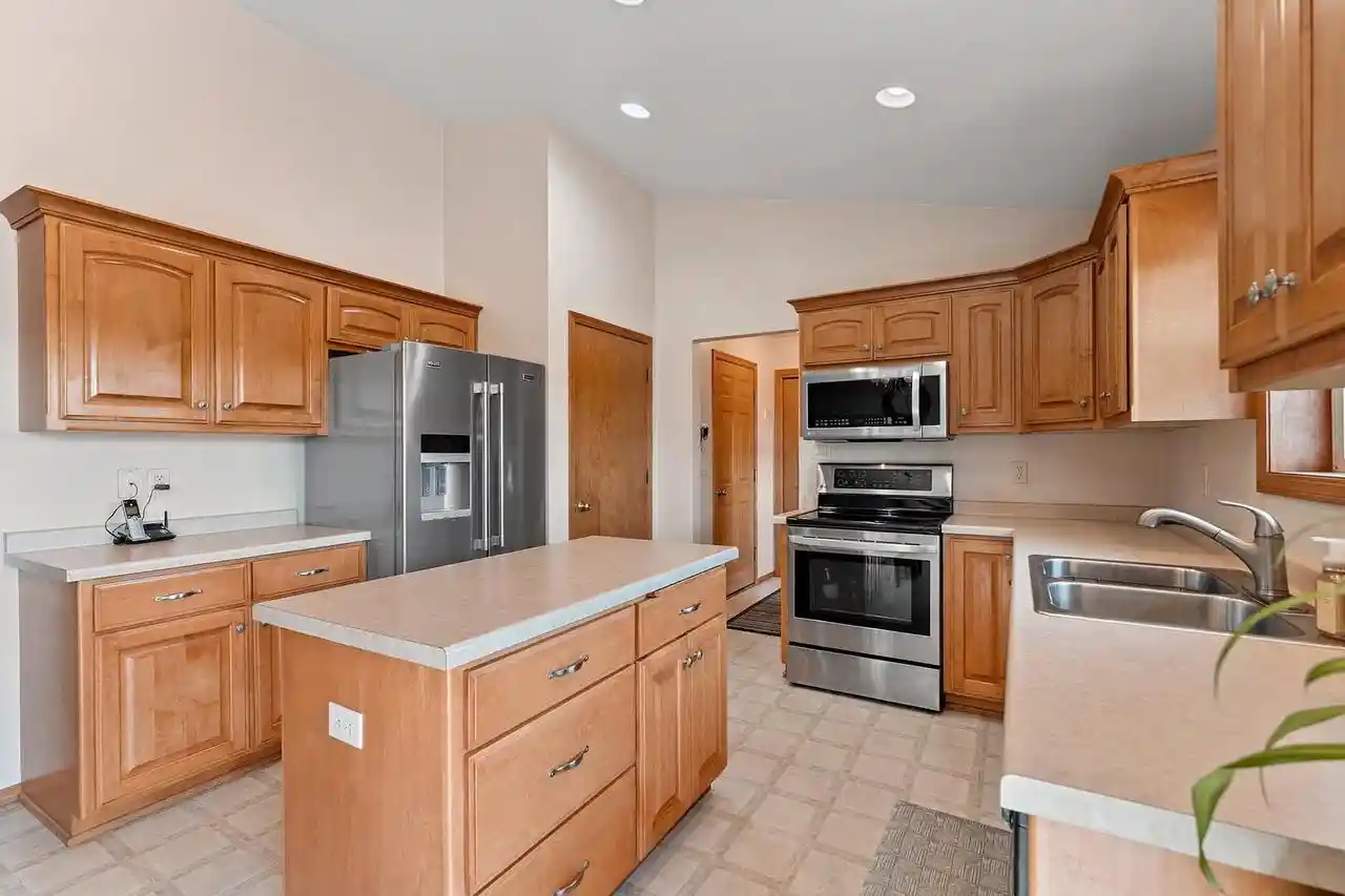 Photo 3 of Single family home for sale at 5056 Snapdragon Cir, Little Suamico, WI 54141 | MLS# 50331990 | Listing updated on 2026-09-30