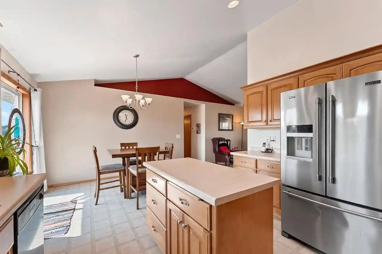 Photo 3 of Single family home for sale at 5056 Snapdragon Cir, Little Suamico, WI 54141 | MLS# 50331990 | Listing updated on 2026-10-20