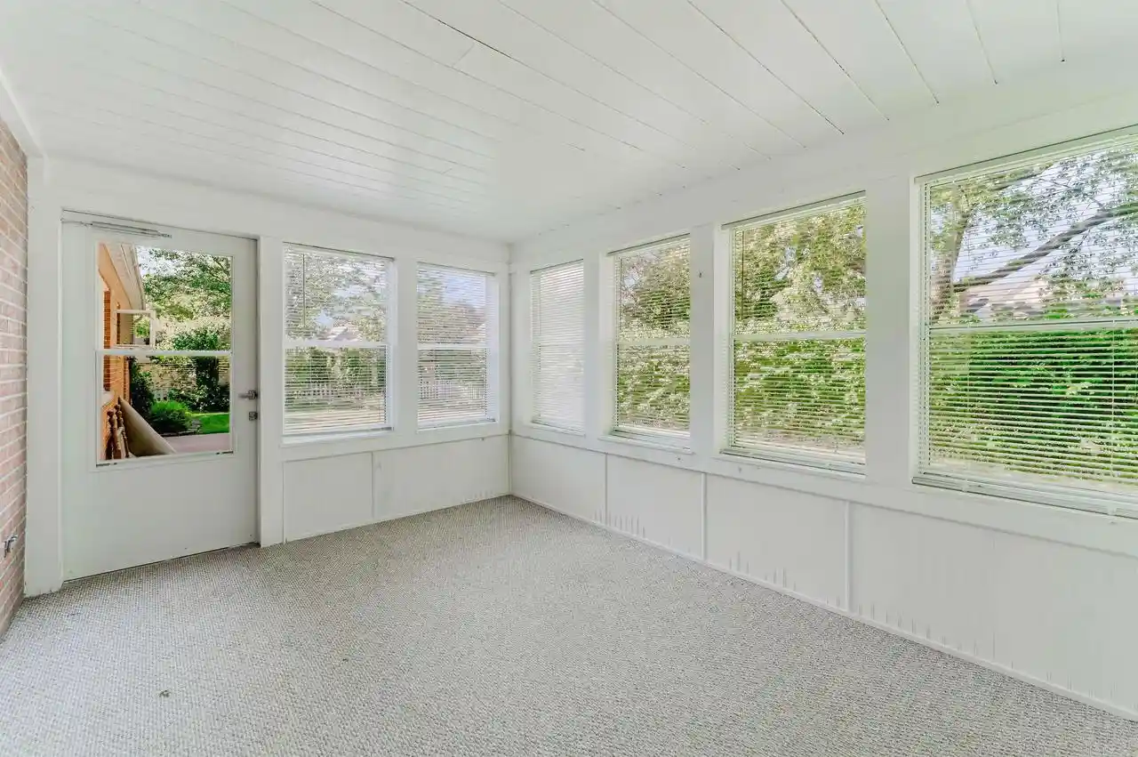 Photo 2 of Single family home for sale at 1655 Arizona St, Oshkosh, WI 54902 | MLS# 50331992 | Listing updated on 2026-09-21