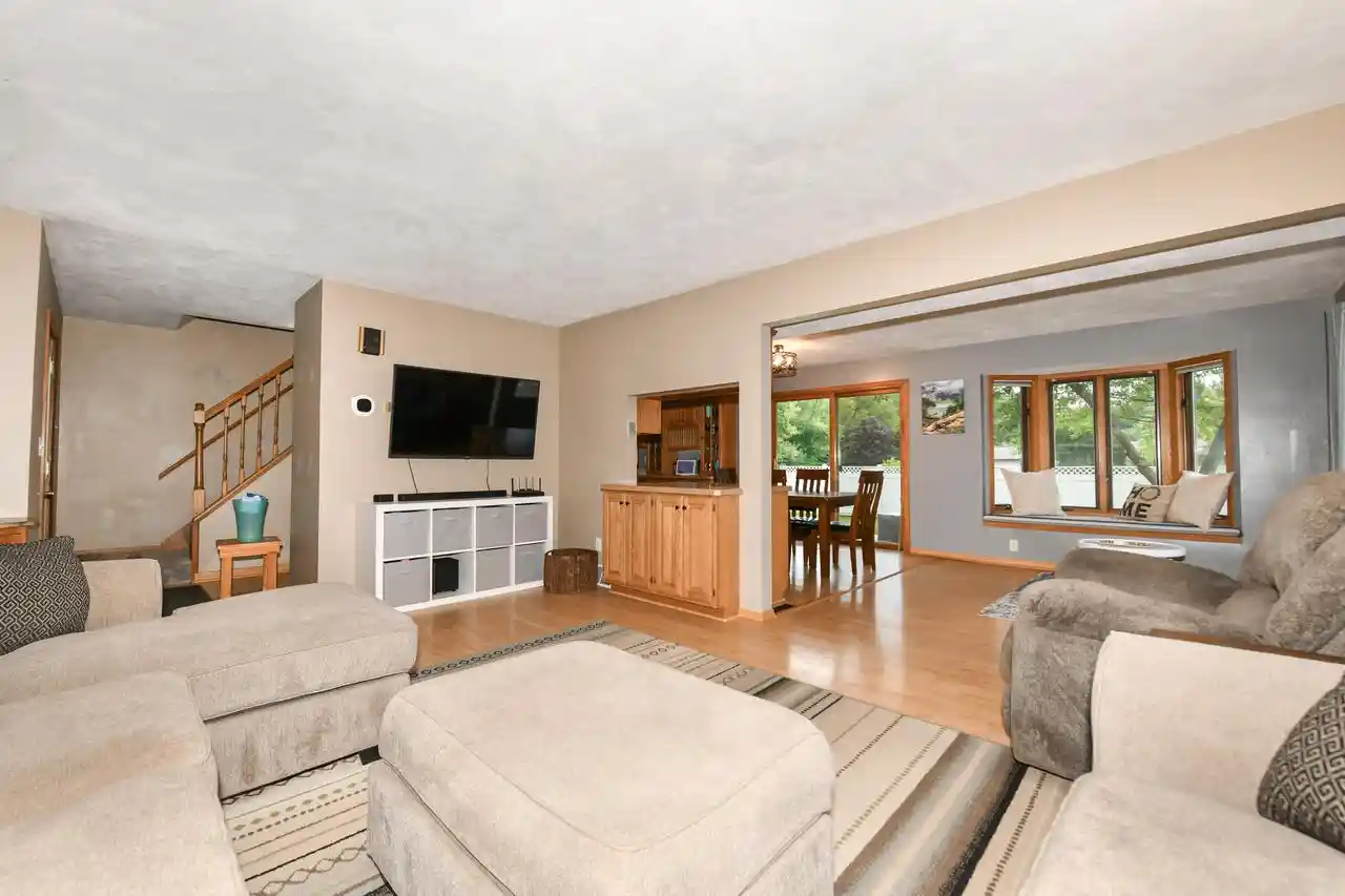 Photo 2 of Single family home for sale at 664 Austin Rd, Burlington, WI 53105 | MLS# 1978659 | Listing updated on 2026-09-11